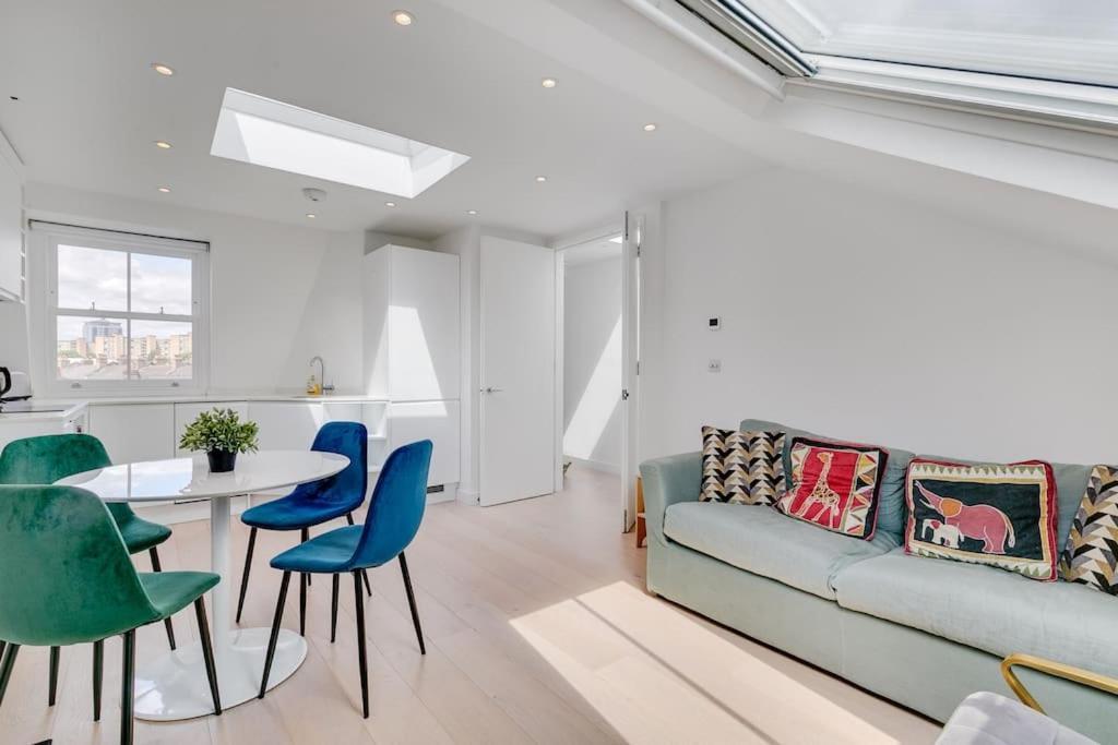 Modern 1 Bedroom Flat In Battersea London Bagian luar foto